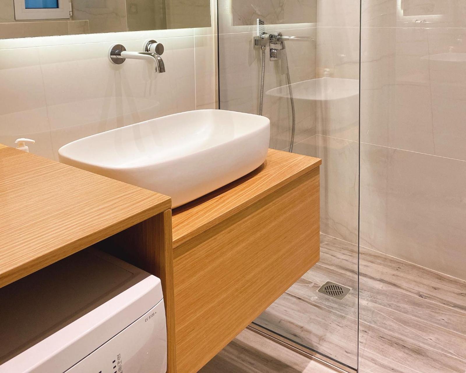 Cozy Newly Renovated 1 Bedroom Apartment In The Heart Of أثينا المظهر الخارجي الصورة